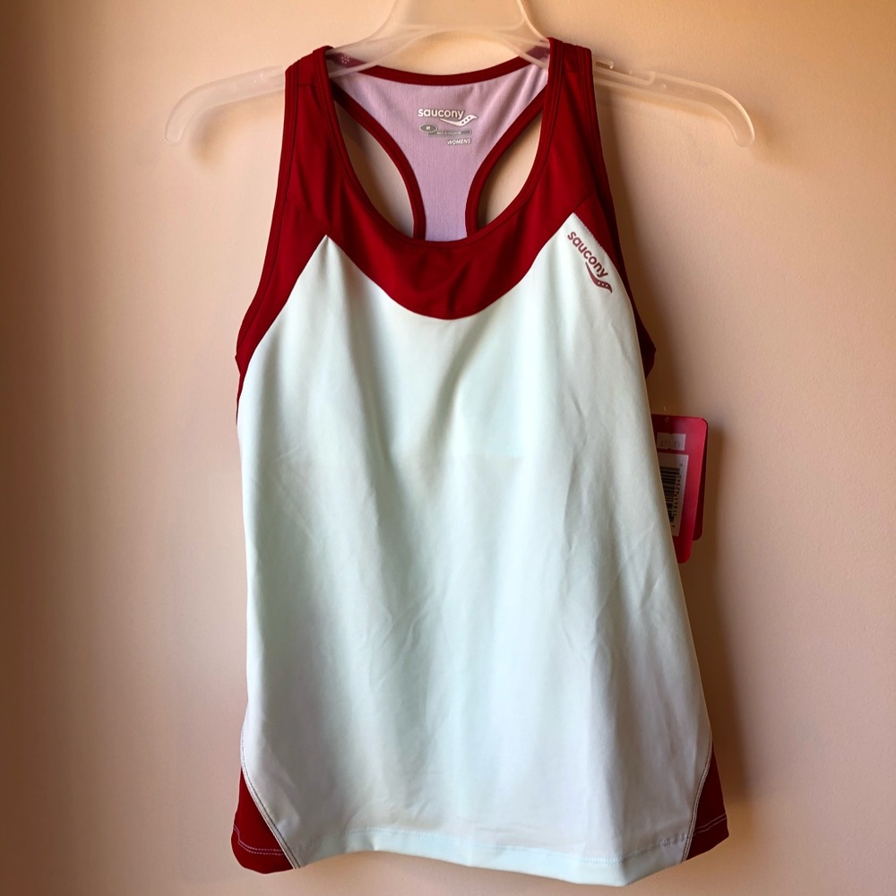 Saucony Shelf Bra Side Pocket Workout Gym Tank Top